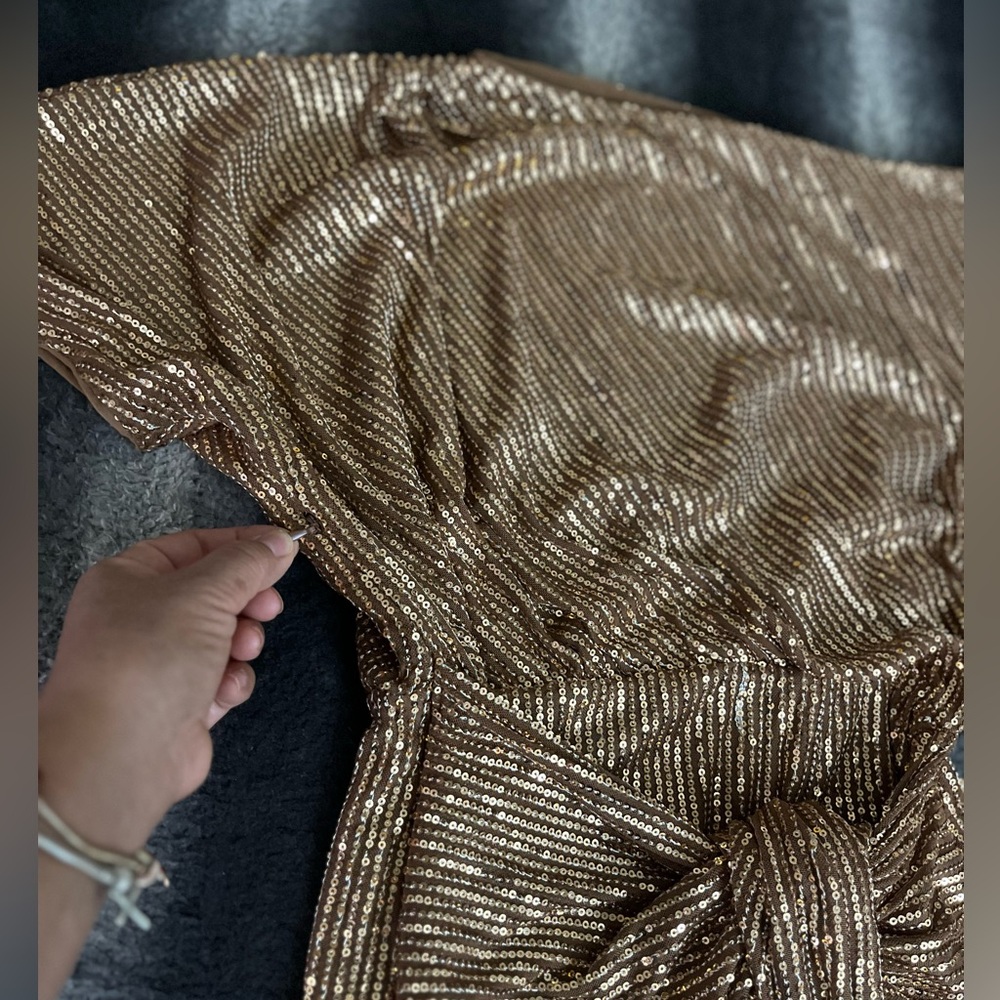 Grace Karin One-Shoulder Metallic Knot-Waist Dress in Gold - Picture 6 of 10